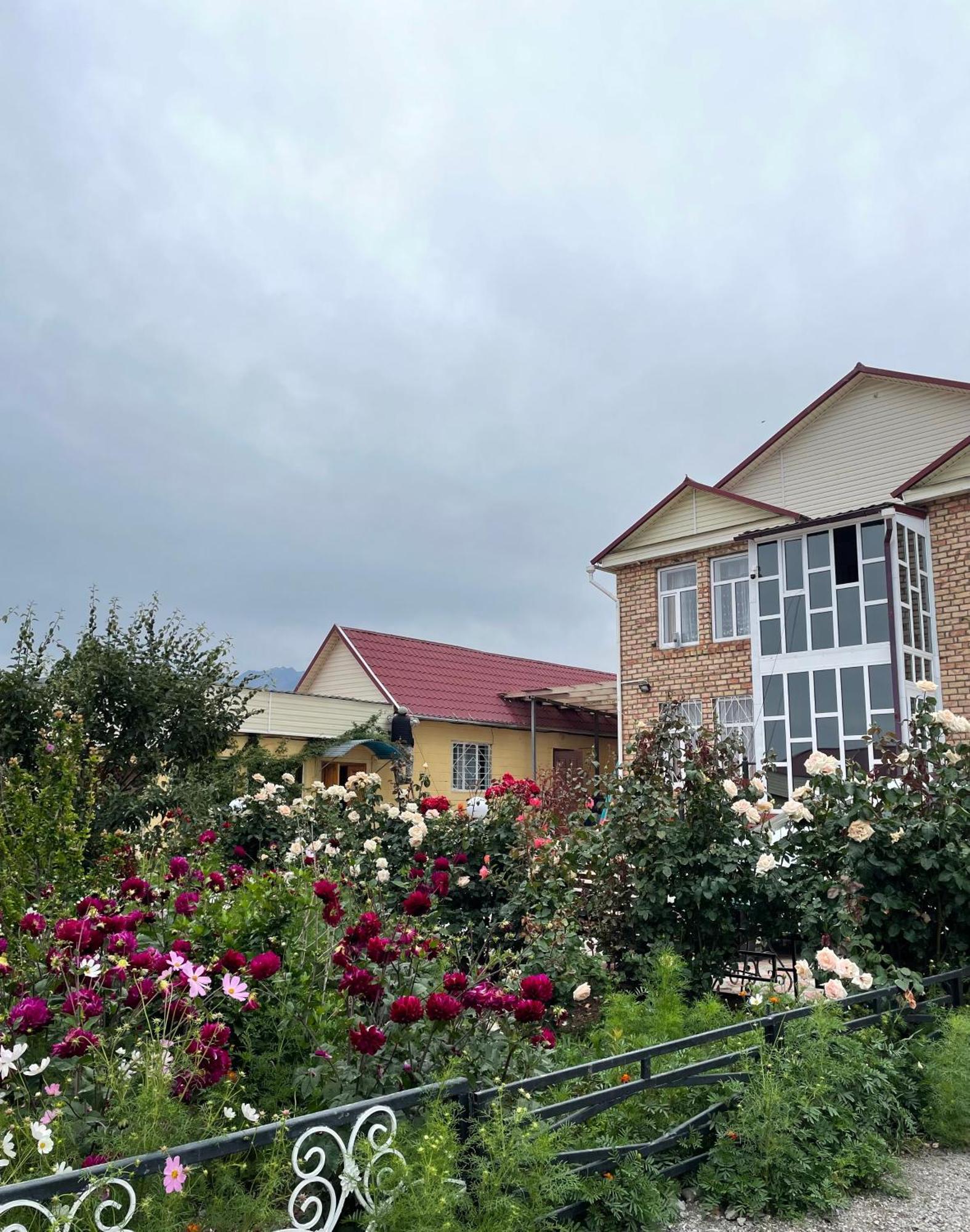 Guest House Ugra Barskoon Exterior photo